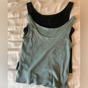 Brandy Melville/J. Galt 2 Pack of Tank Tops